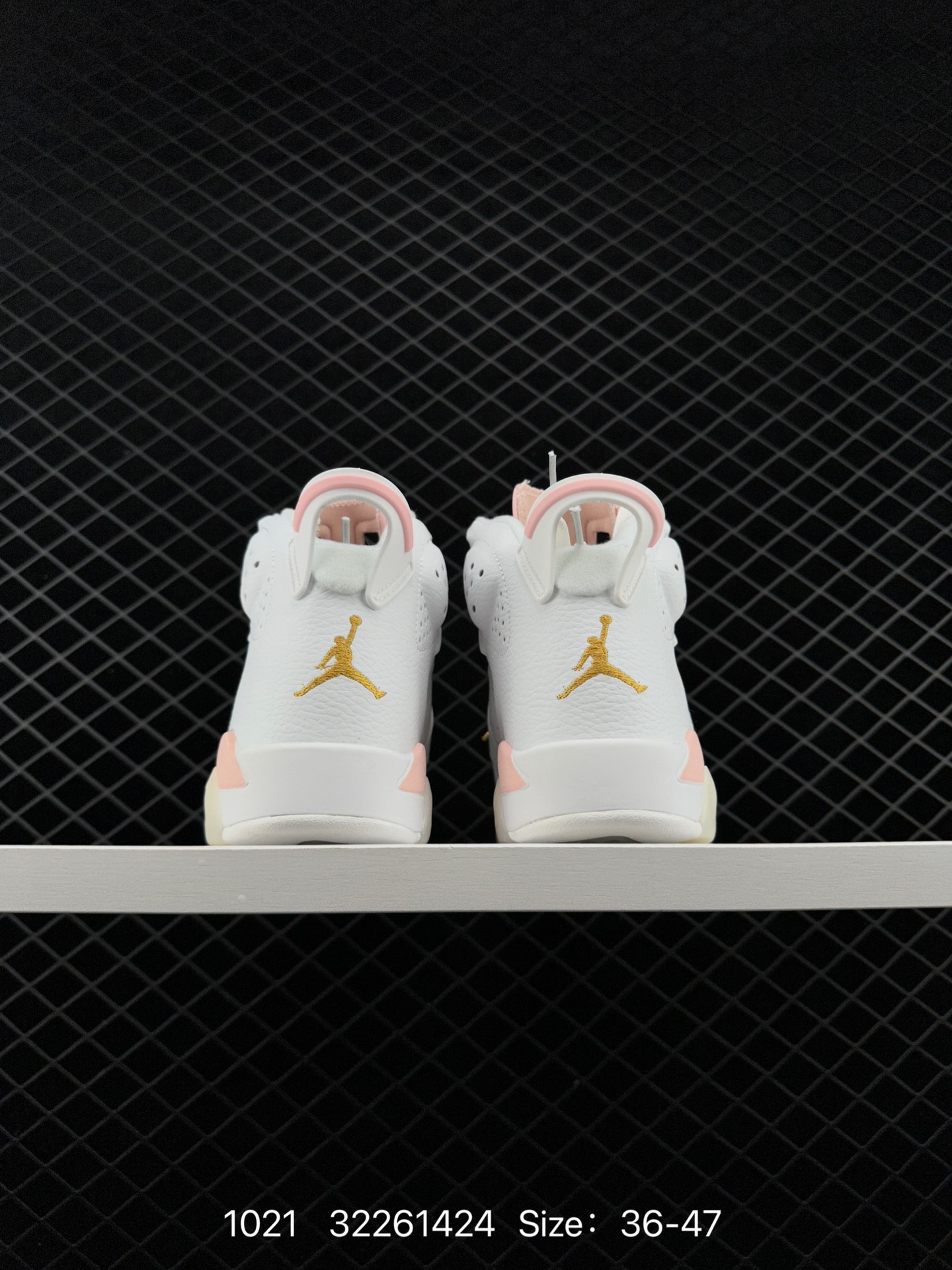 Nike Air Jordan 6 Retro